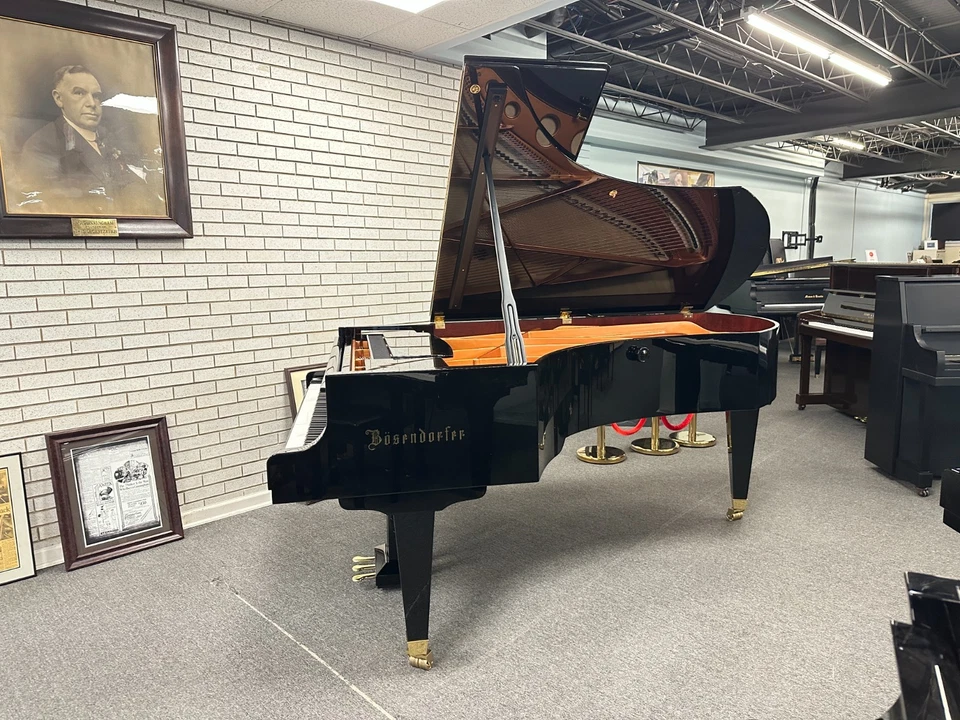 Piano de cola Bösendorfer modelo 225 - 5 años y muy bonito Foto 3 de 4