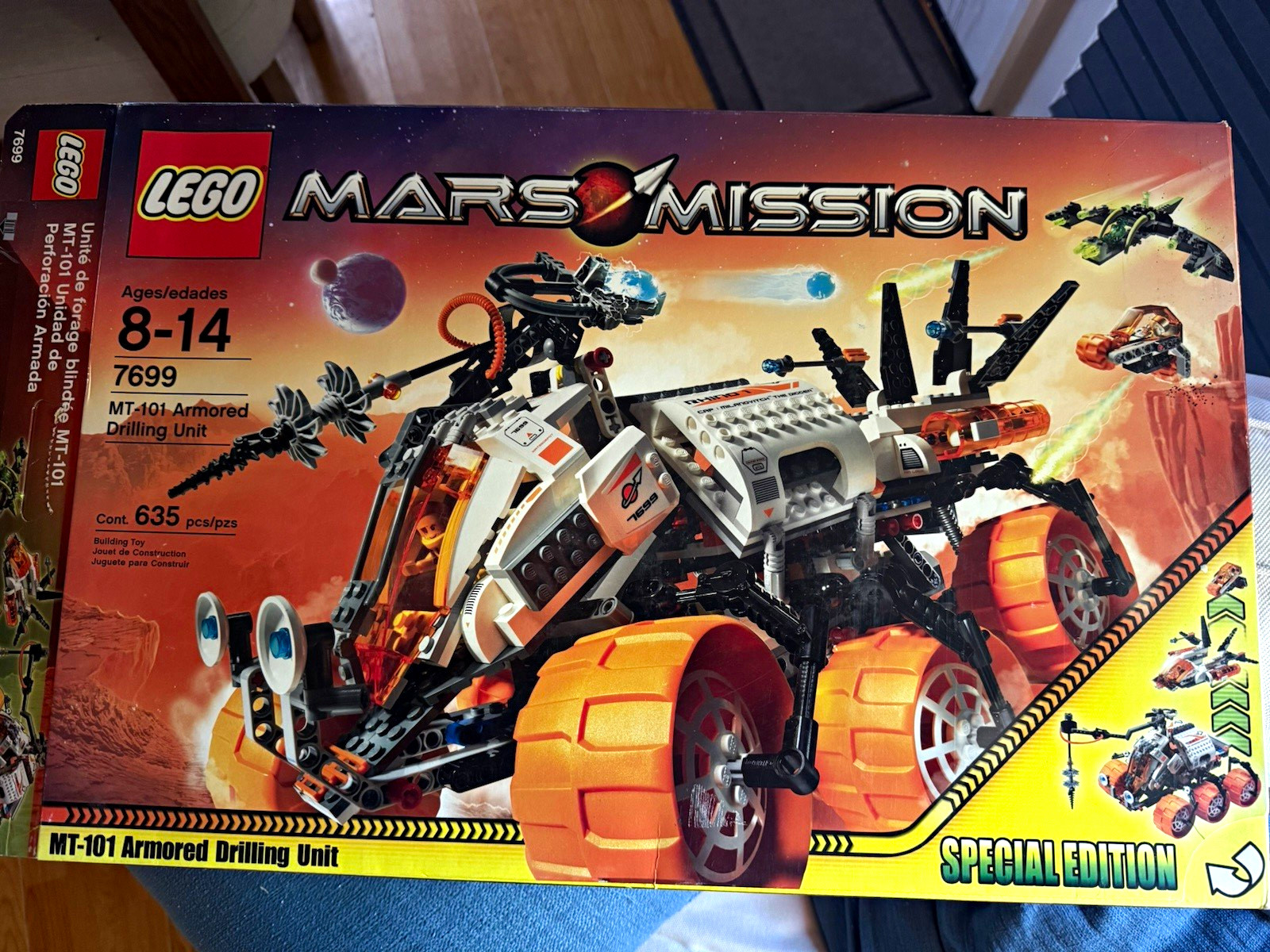 LEGO Space Mars Mission 7699 MT-101 Armoured Drilling Unit Special Ed 635pc