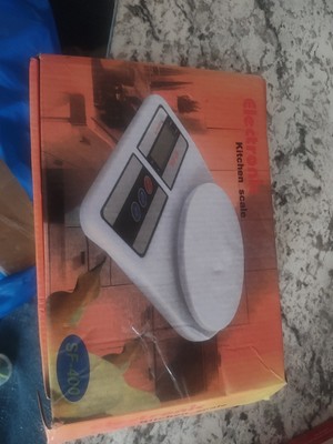 Electronic Kitchen Scale to Weight Food or Diferent Products (Model SF-400)