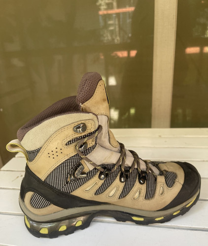 SALOMON Quest 4D GTX Sz6.5 Tan and Black Waterproof Gore-Tex