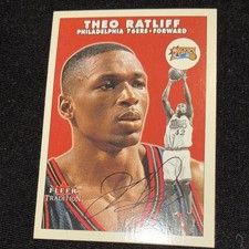 Theo Ratliff 2000-01 Fleer Tradition #19 Philadelphia 76ers Autographed Card
