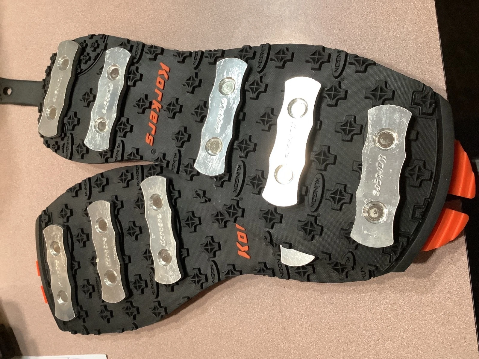 Korkers Aluminum-Barred Wader soles, sz13 NEW
Opens in a new window or tab