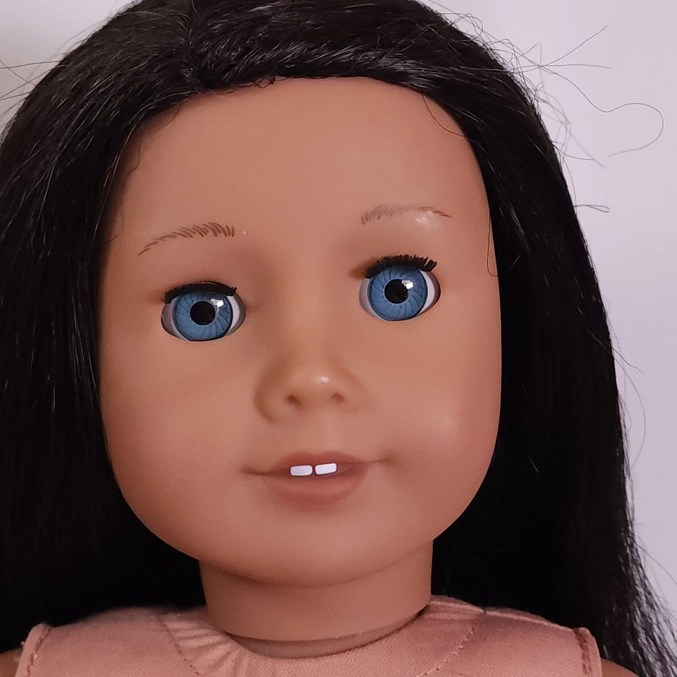 Boneca American Girl Truly Me 18" JLY #49: pele média, olhos azuis, cílios brilhantes - Imagem 4 de 4
