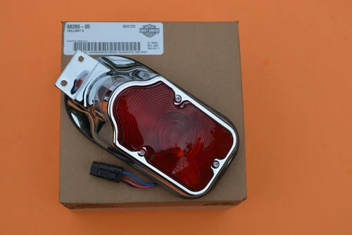 HARLEY NEW  OEM HERITAGE SPRINGER SOFTAIL TAIL LIGHT, TOMBSTONE, DELUXE 68280-05