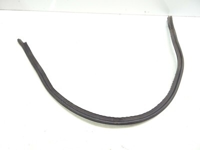 VW Scirocco 1 53 Dichtung Wasserkasten Motorraum Motor Spritzwand Gummi