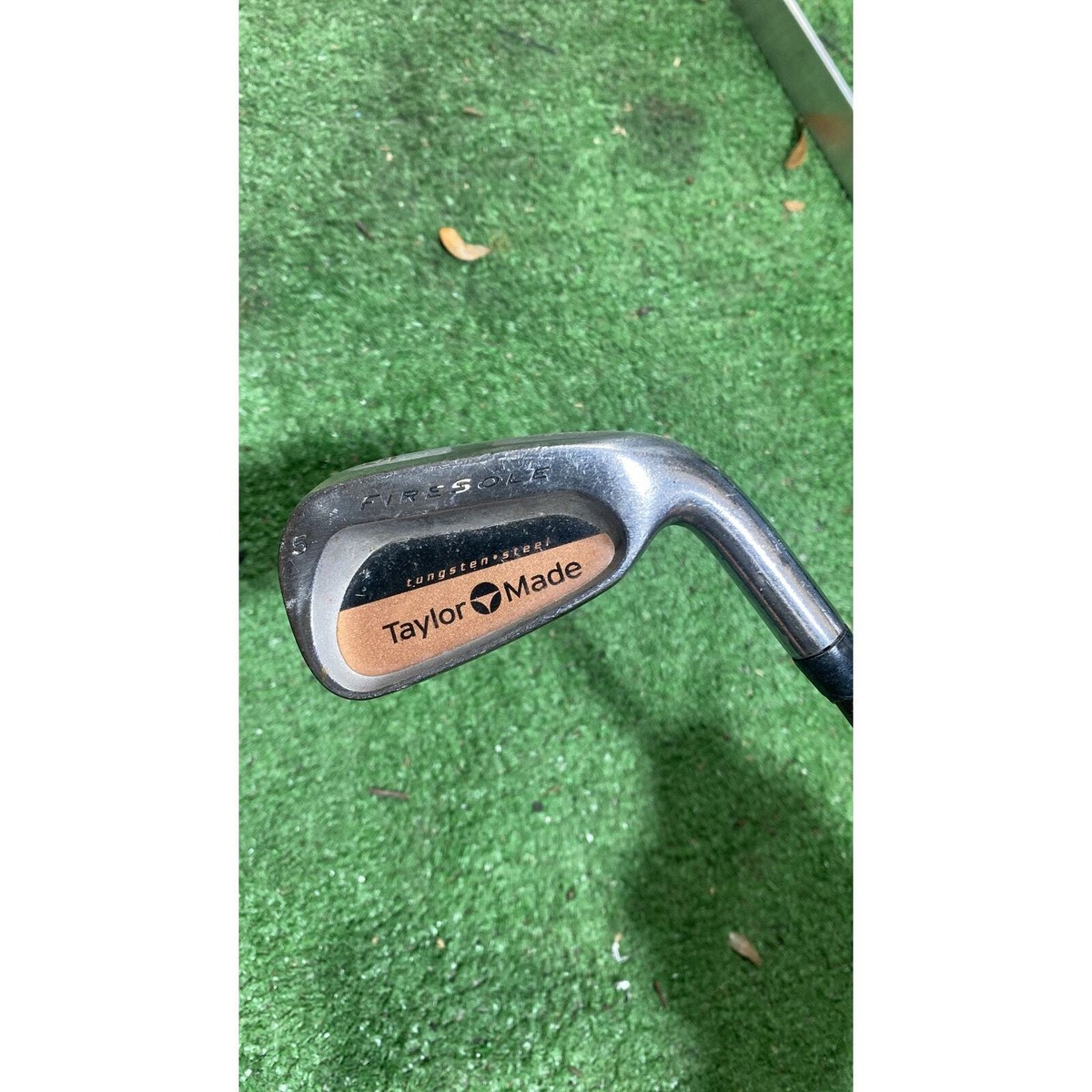 Taylor-Madeの9番アイアン Taylormade Firesole Tungsten 39