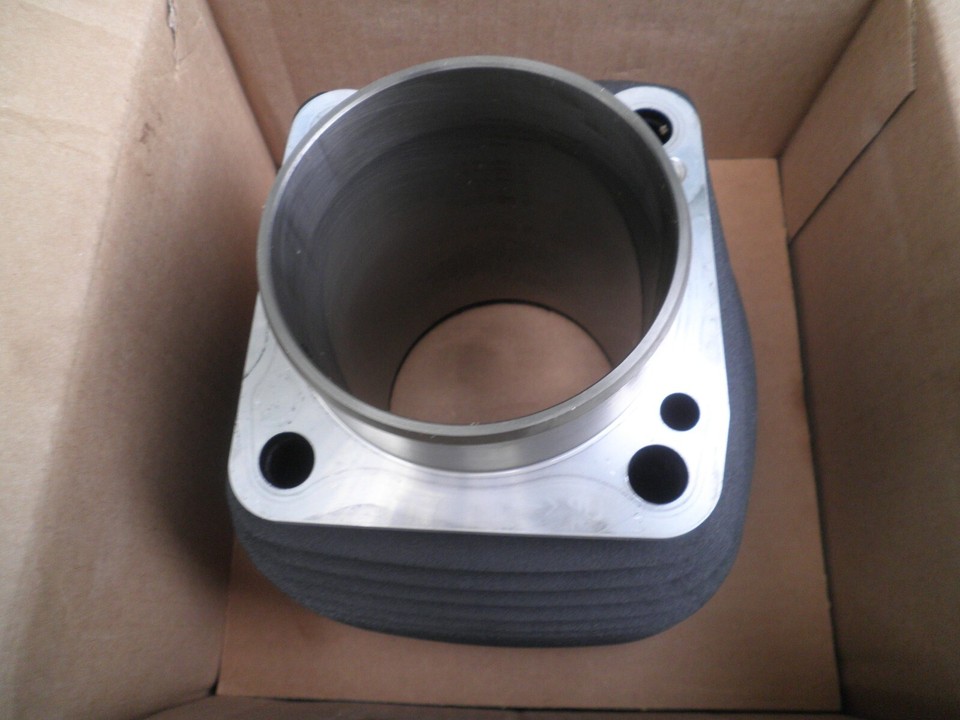 2017+ HARLEY OEM TOURING SOFTAIL M8 114 OIL COOLED CYLINDER HEADS JUGS