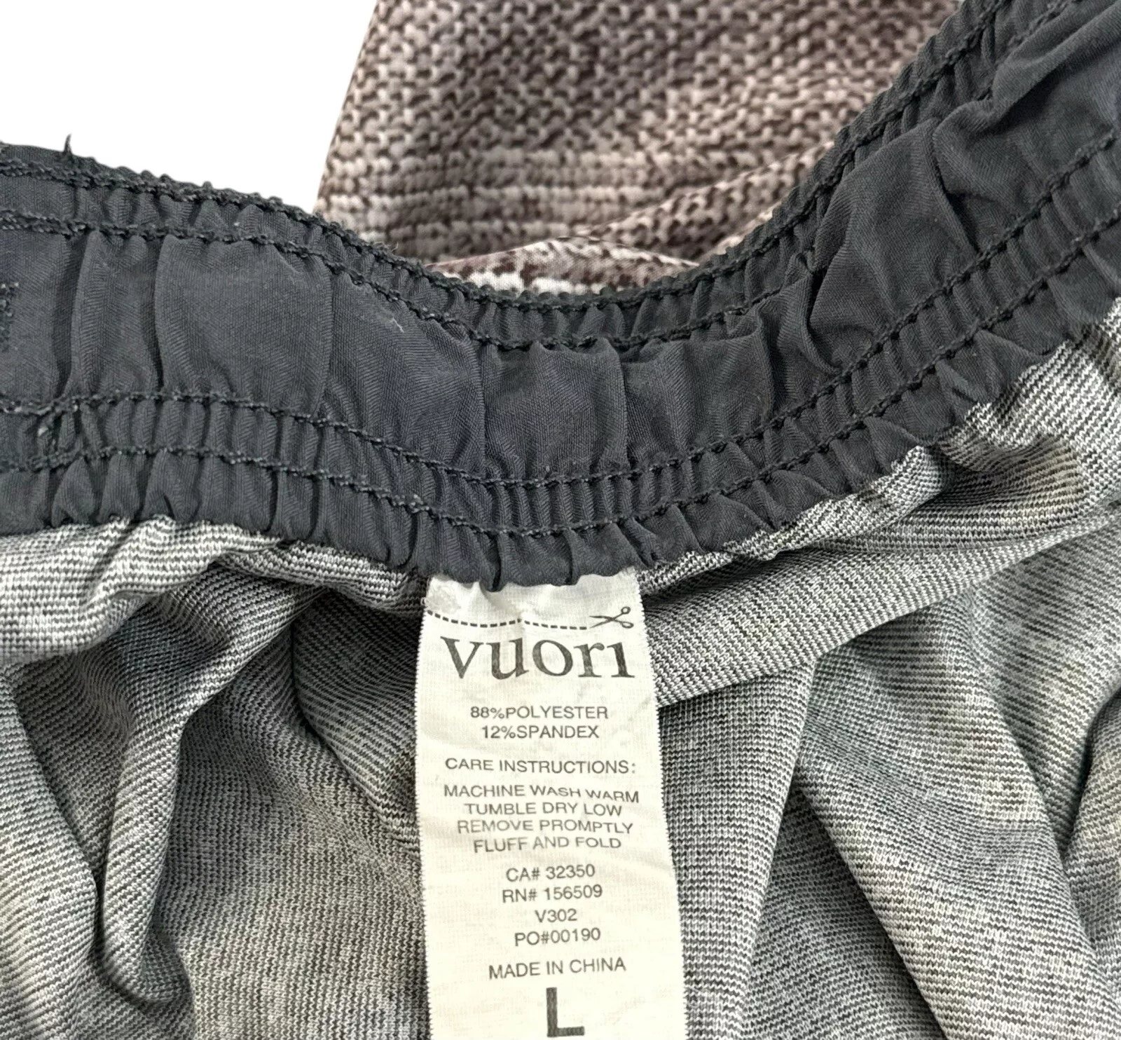 vuori kore athletic print performance lined shorts