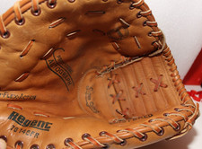 VINTAGE REGENT TG146FR LHT 12" BASEBALL GLOVE MITT JAPAN HANDMADE LEATHER