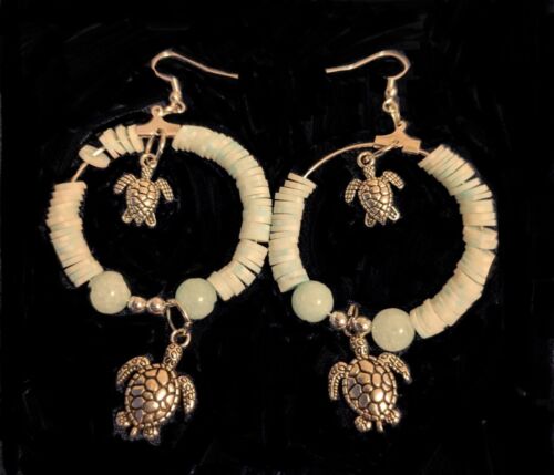 Mixed jewellery styles. - Picture 9 of 19