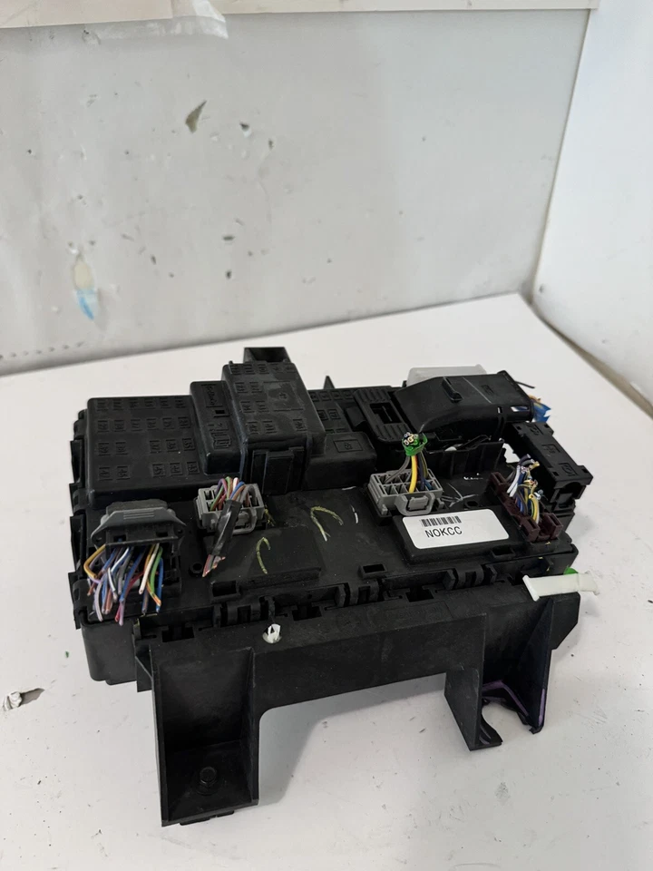 Ford F150 2013 caja de fusibles multifunción relé potencia OEM DC3T-14B476CA Foto 3 de 4