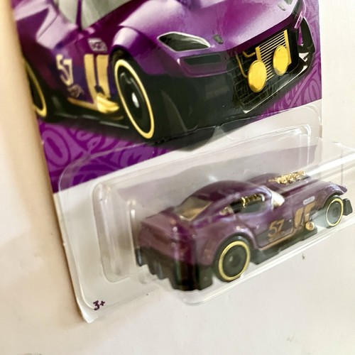 Hot Wheels 2025 Pearl & Chrome 57th Anniversary Muscle and Blown - Picture 5 of 7