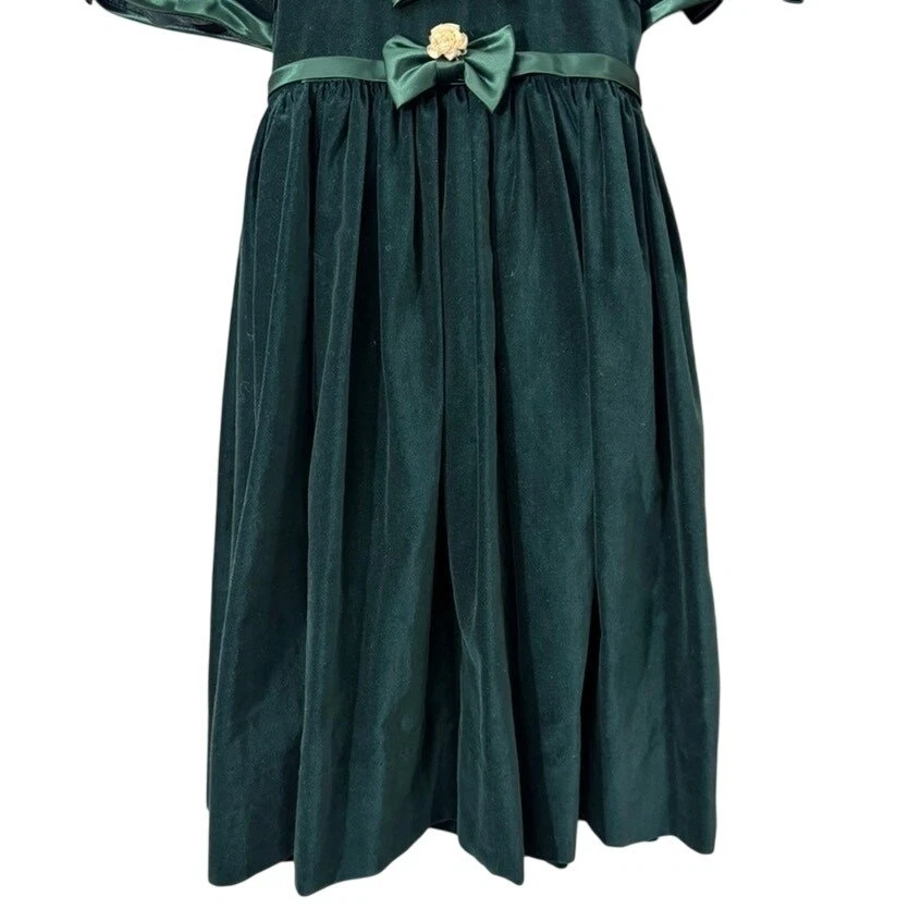 Vintage Style Girls Green Velvet A-Line Dress Satin Trim Bows Size 3/4 Holiday - Image 4 of 4