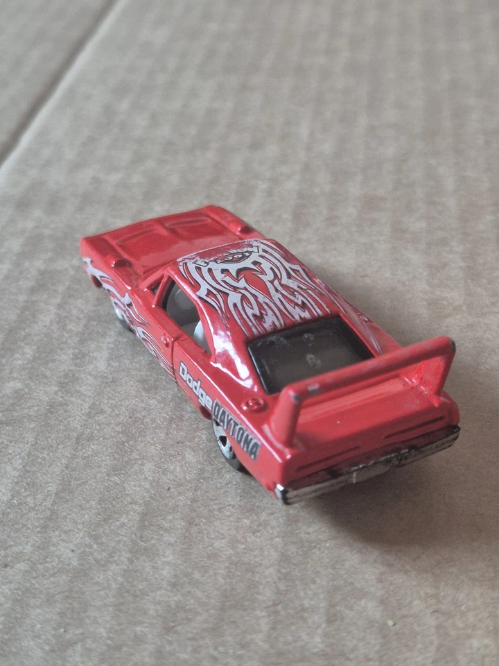 Dodge Charger Daytona 1969 lanzamiento vintage L32 Hot Wheels 2003 Final Run #198 Foto 3 de 4