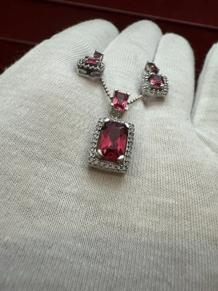 "Colgante colgante de rubí, cadena de 20"" y pendientes colgantes de plata de ley" Foto 2 de 4