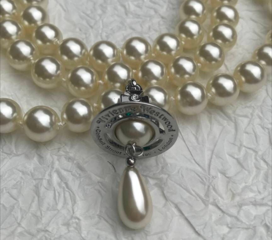 Vivienne Westwood ROW PEARL ネックレス Vivienne Westwood Three Row Pearl Necklace - Etsy