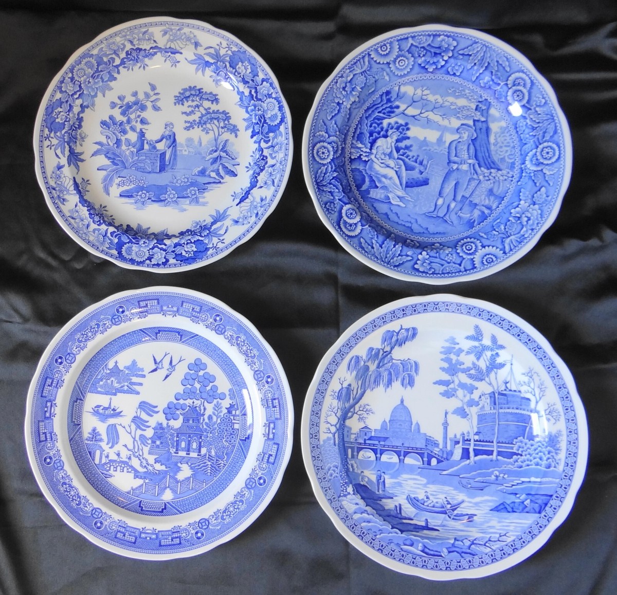 The Spode Blue Room Collection Set of Dinner Plates