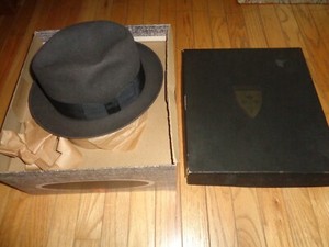 Resistol Self Confirming Brown Felt Fedora Hat in Original Box - Size 7