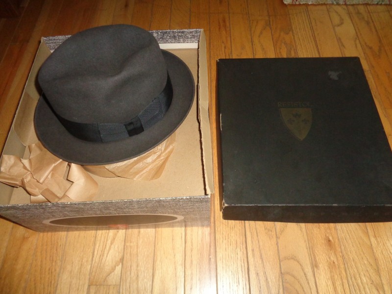 Resistol Self Confirming Brown Felt Fedora Hat in Original Box - Size 7