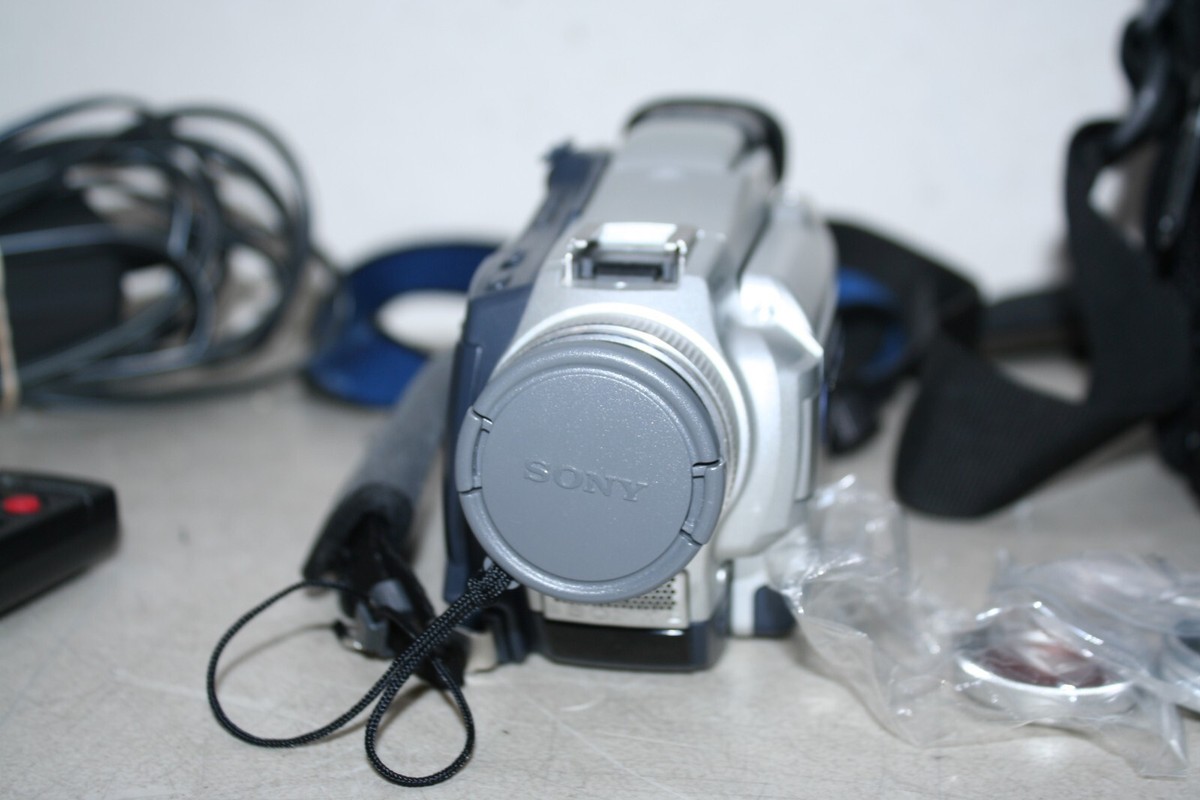 SONY miniDV Handycam DCR-TRV27　ビデオカメラ s-l400.jpg