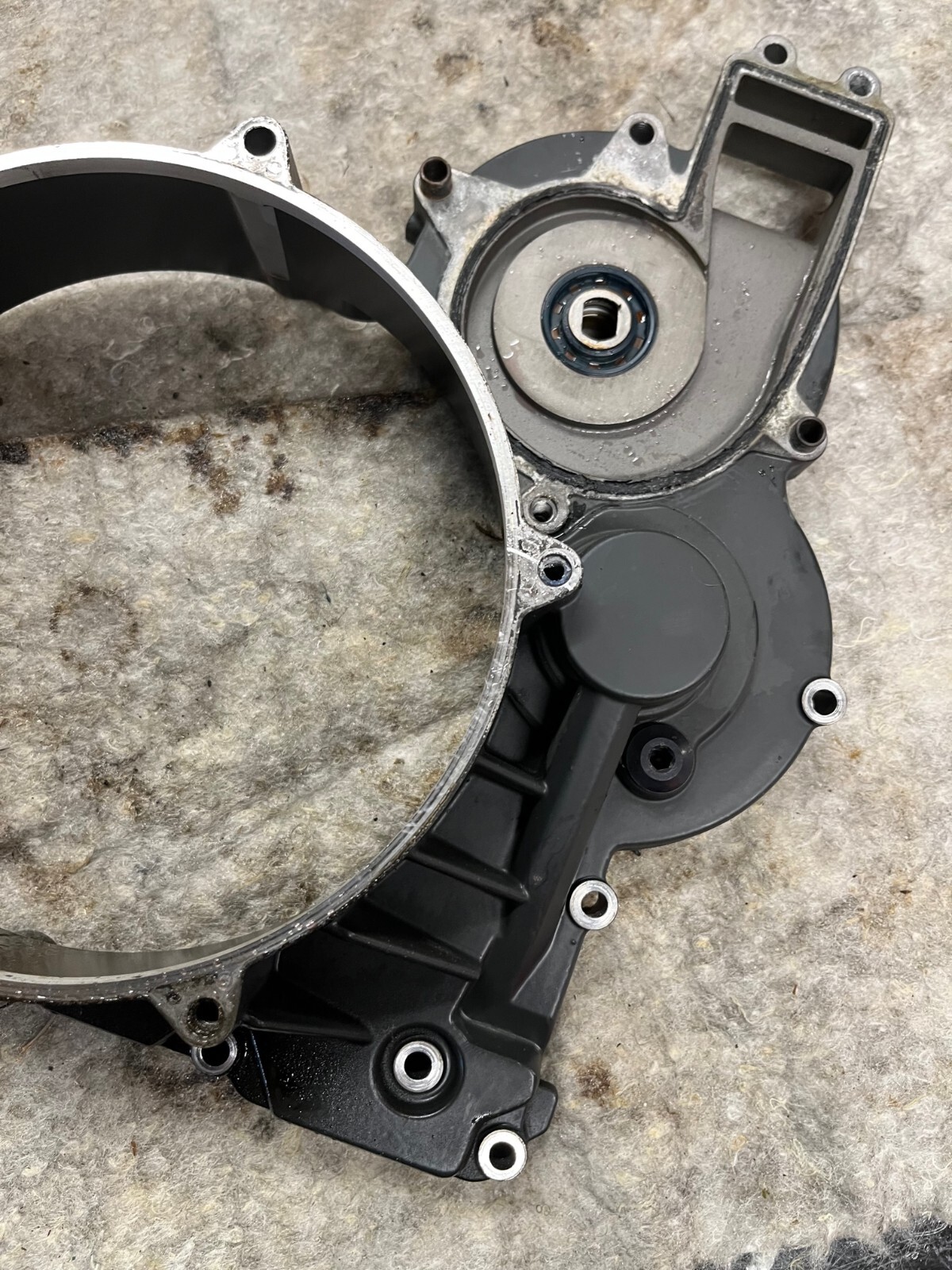 RIGHT INNER CLUTC ENGINE COVER SUPER DUKE R ADV RC8 1090 1190 1290 