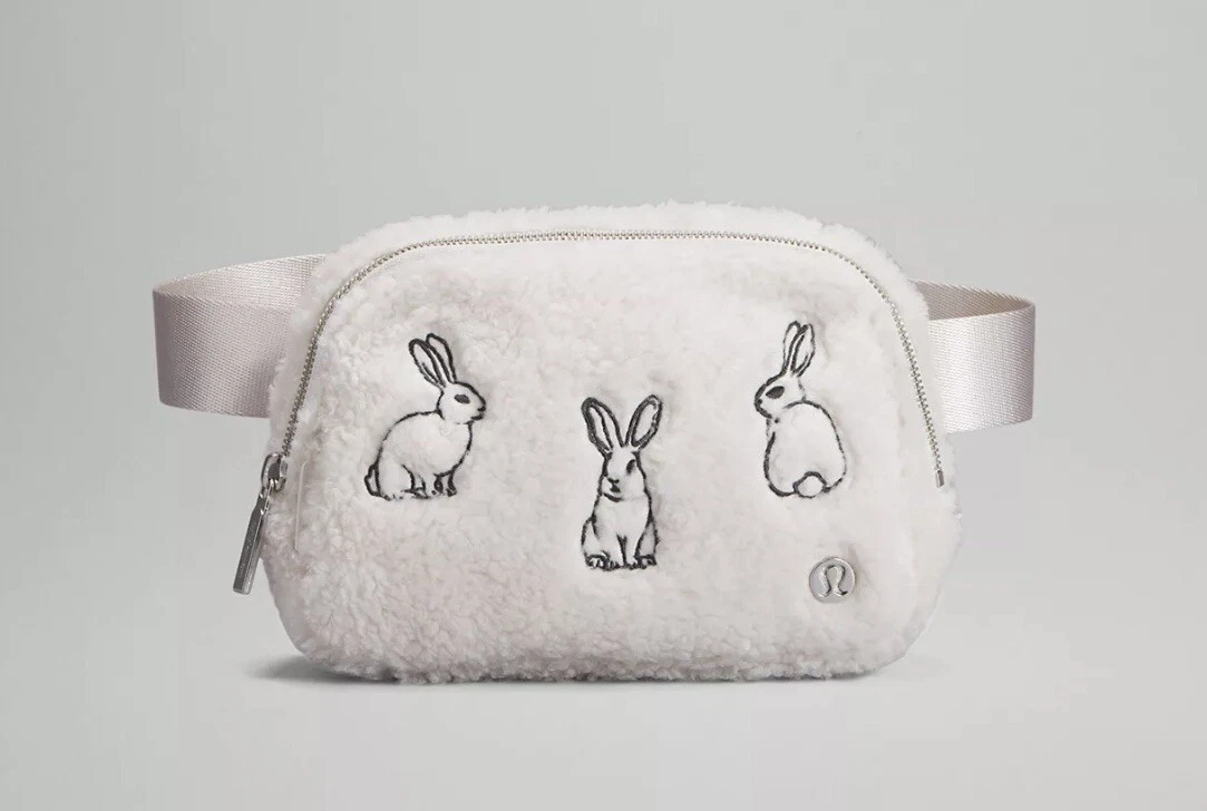 Lululemon Everywhere Belt Bag New Year 1L Fleece Lunar Rabbit Plush  Embroidery