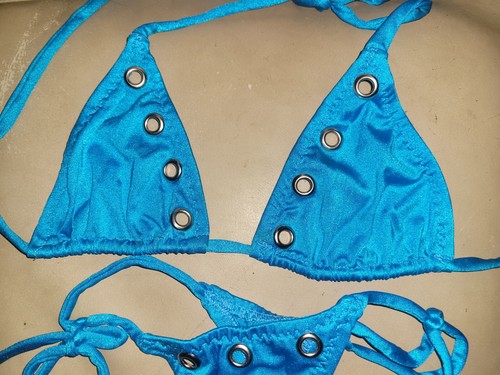 NWOT Sexy Triangle Top w/ Matching Thong & Booty Shorts Bikini w/ Metal Grommets - Picture 2 of 8
