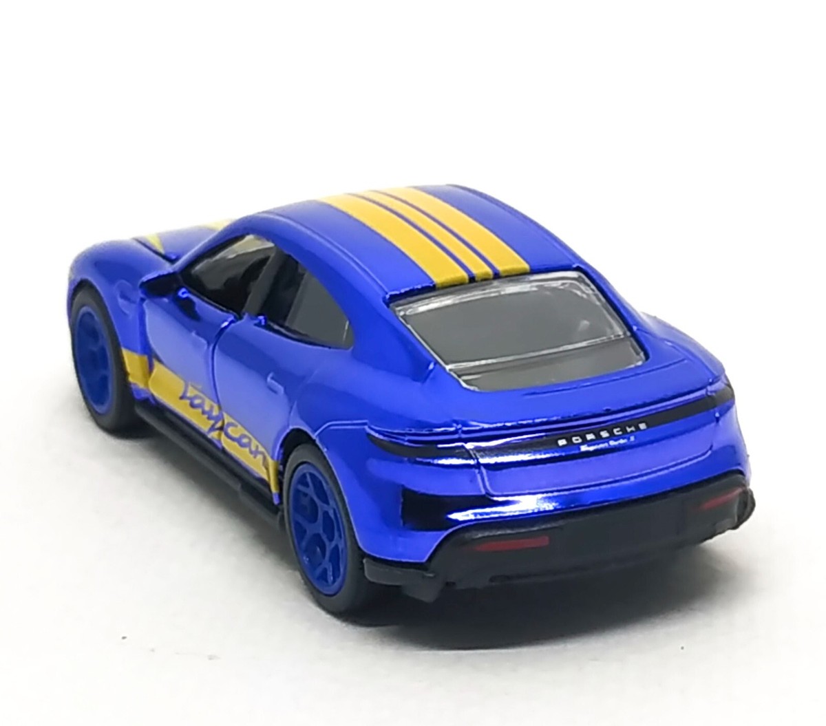 Majorette ポルシェ Taycan Turbo S & 917 Majorette Porsche Race Trailer Set Taycan Turbo S & Porsche