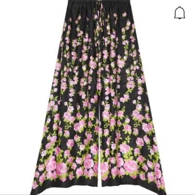 Gucci Climbing Roses Print Silk Jacquard Pants Size 6 NWT Gucci Climbing Roses Print Silk Jacquard Pants Size 6 NWT