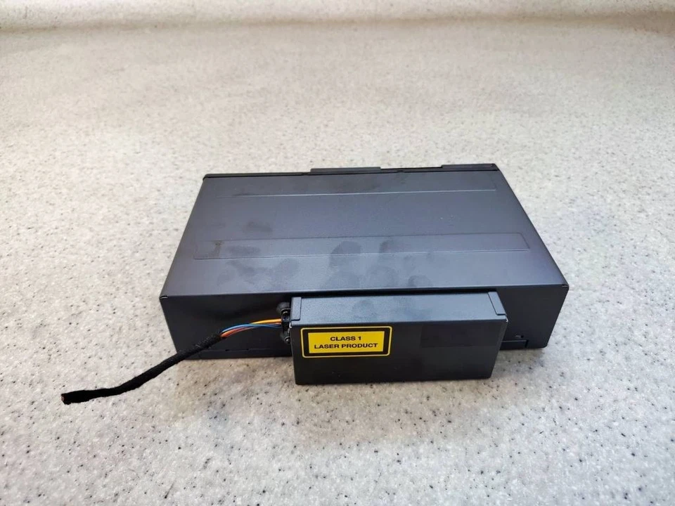 Mercedes-Benz SL R230 2004 CD DVD Changer 2208274642 AOP41002 - Image 3 of 4