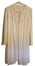 ELEGANT JC PENNEY VINTAGE LONG BEIGE SOFT NYLON ROBE PEIGNOIR M L