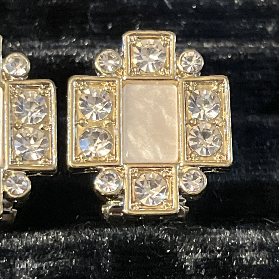 Pendientes de botón Heidi Daus Deco Delight cristal nácar tono dorado Foto 3 de 4