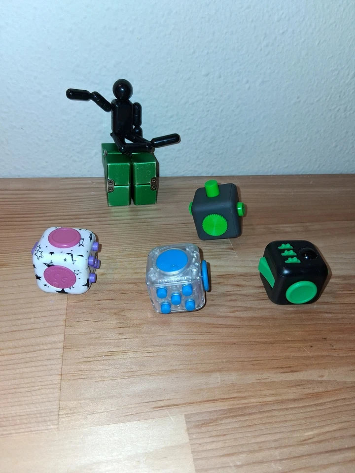 Fidget Cube Antsy lab Lot Clear Blue  Infinity Cube Metal Diecast Green READ - Image 3 of 4