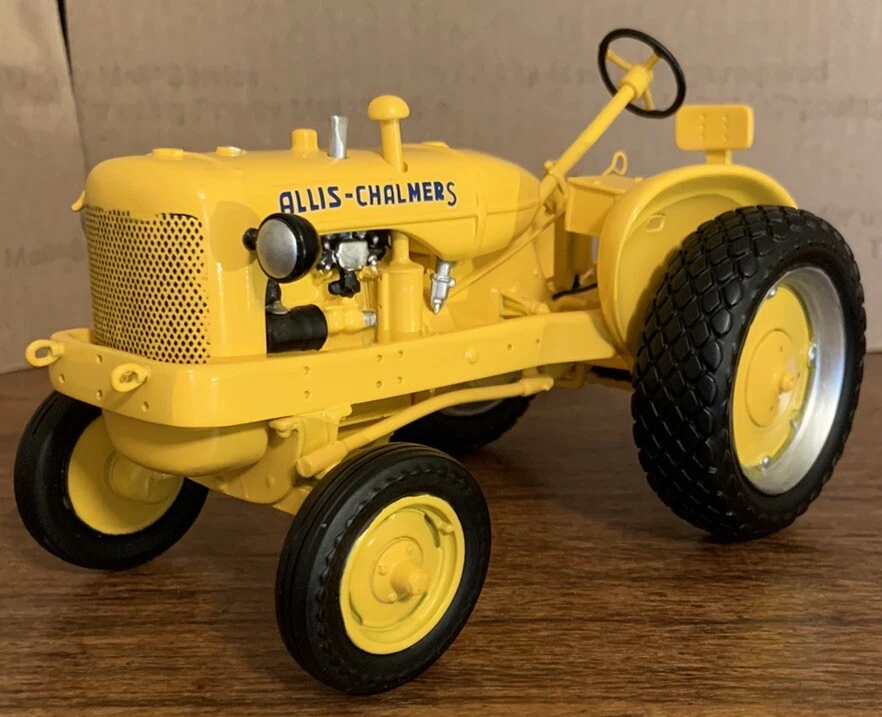 ALLIS CHALMERS IB INDUSTRIAL TOY TRACTOR 1/16 ORANGE SPECTACULAR EDITION 2011 - Image 2 of 4