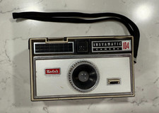 Vintage 1960’s Kodak Instamatic 104 Camera - Made In USA - Untested