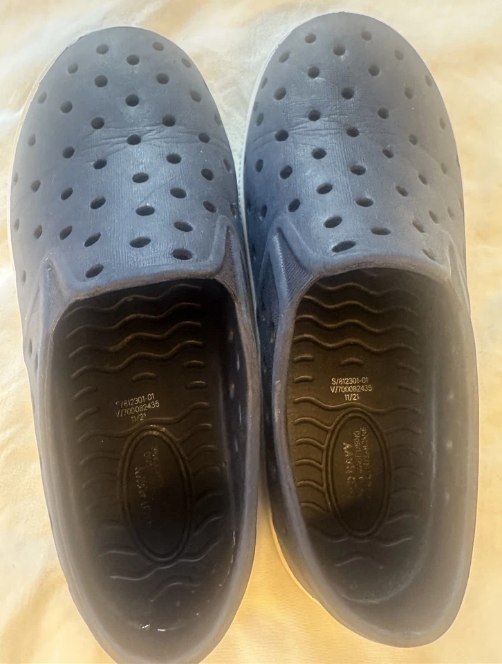 Old Navy•Lil Kids Size 10•Navy Blue•Rubber/Casual Boat Shoes•Slip On•NWOT - Image 3 of 4