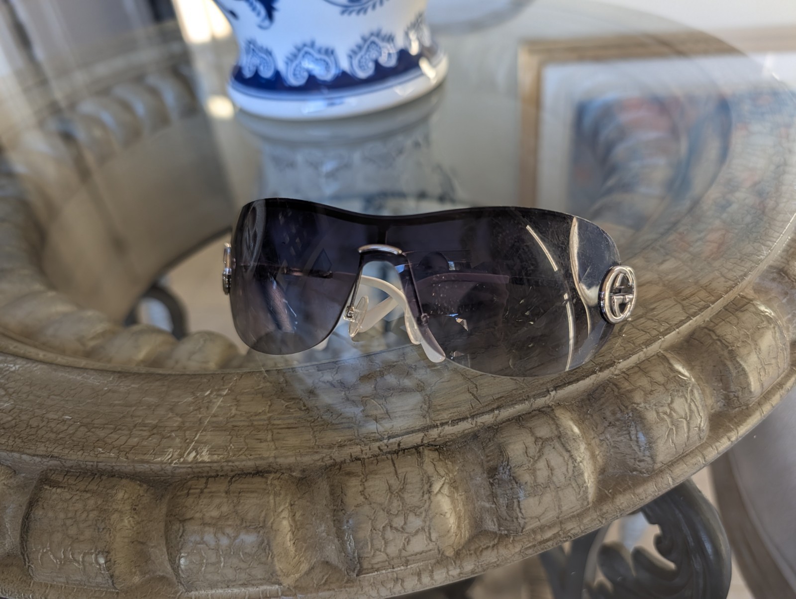 Authentic Gucci Shield Sunglasses Interlocking GG… - image 1