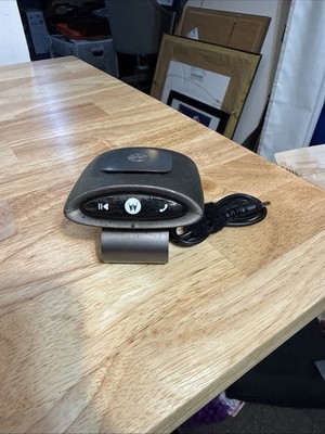MOTOROLA T505 Bluetooth In-Car Speakerphone Digital FM Transmitter Wireless