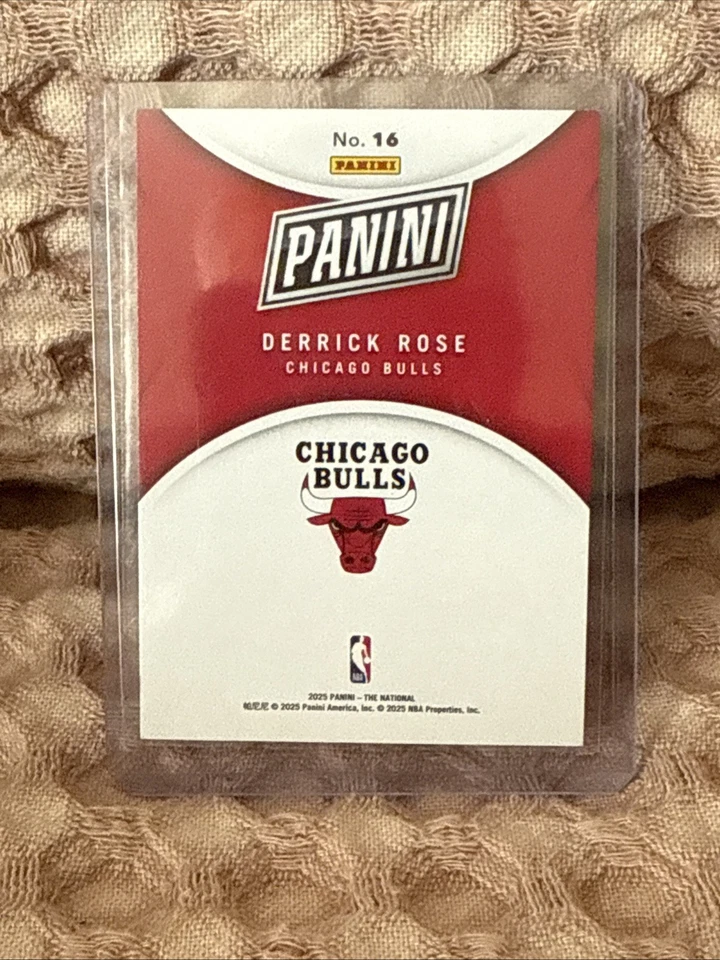 Derrick Rose de oro 2025/10 The National Foto 2 de 2