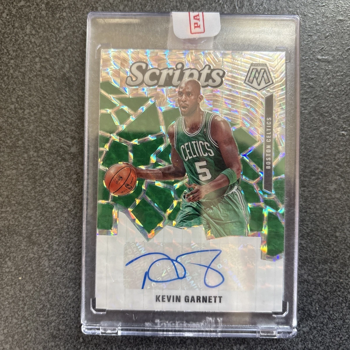 Kevin Garnett Basketball Original Autographed Sports Trading Cards