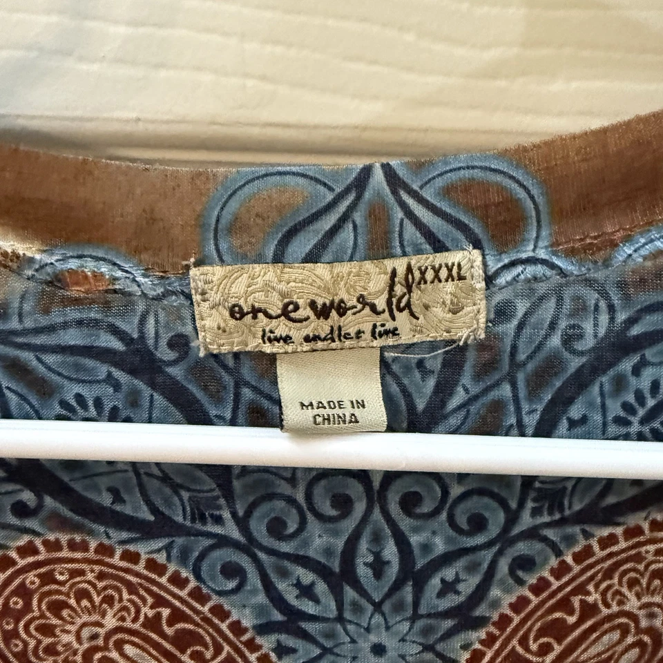 Top One World bordado lentejuelas azul estampado floral 3X bohemio para mujer  Foto 3 de 4