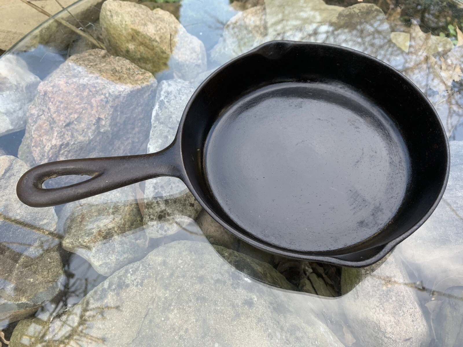Favorite Piqua Ware #3, 6-1/2" Cast Iron Skillet