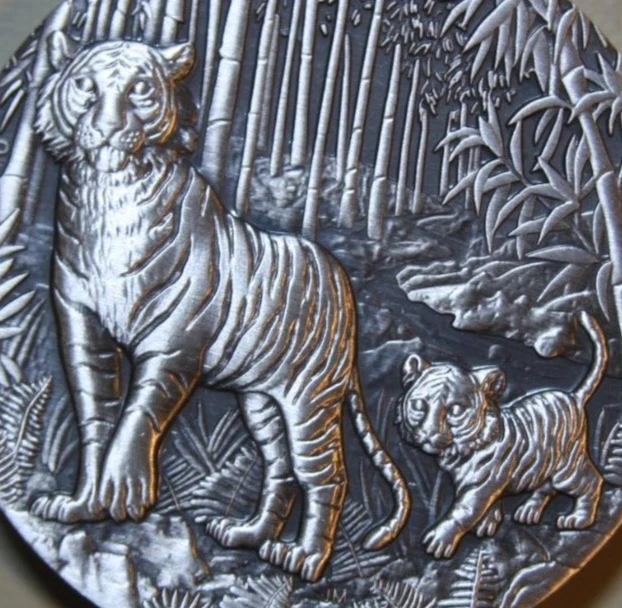 Australien 2 Dollars 2022 Year of the Tiger Lunar 2 Oz Silber #F6014 Antique - Bild 2 von 4
