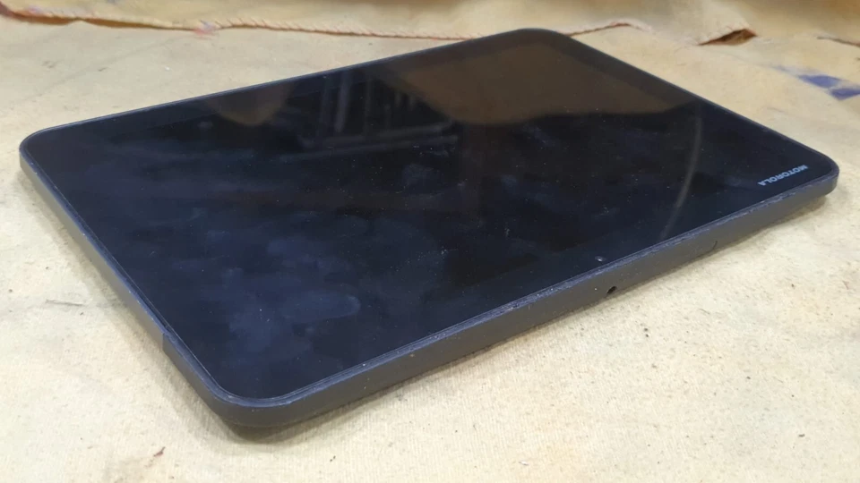 TGB274 Motorola XOOM TAB MZ604 Tablet TEARDOWN READ DESCRIPTION - Image 4 of 4