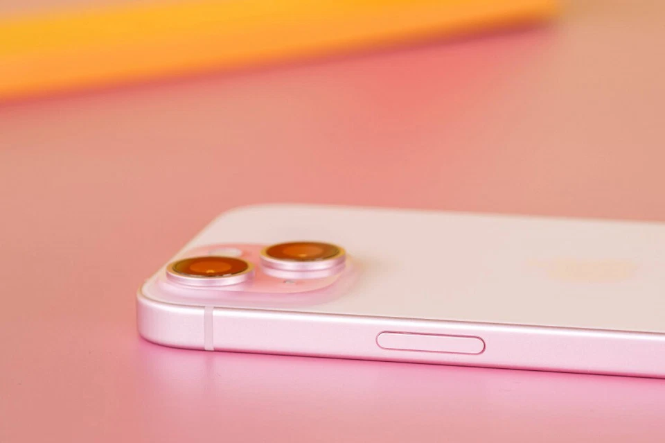 Nuovo Apple iPhone 15 5G 128GB/256GB Smartphone Sbloccato Dual SIM Nero/Blu/Rosa - Immagine 4 di 4