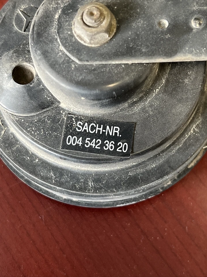 Mercedes-Benz E320 1998 bocina OEM, 0045423620 Foto 3 de 4