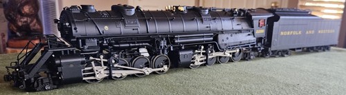 Lionel 6-28085 JLC Norfolk And Western Steam Locomotive & Tender - Picture 11 of 13