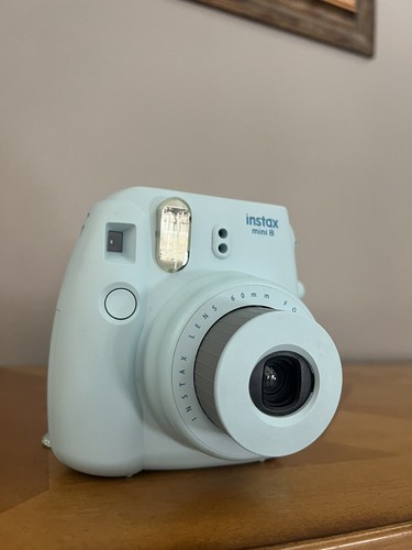Fujifilm Instax Mini 8 Instant Film Camera - Lite Blue. Tested - Picture 5 of 10