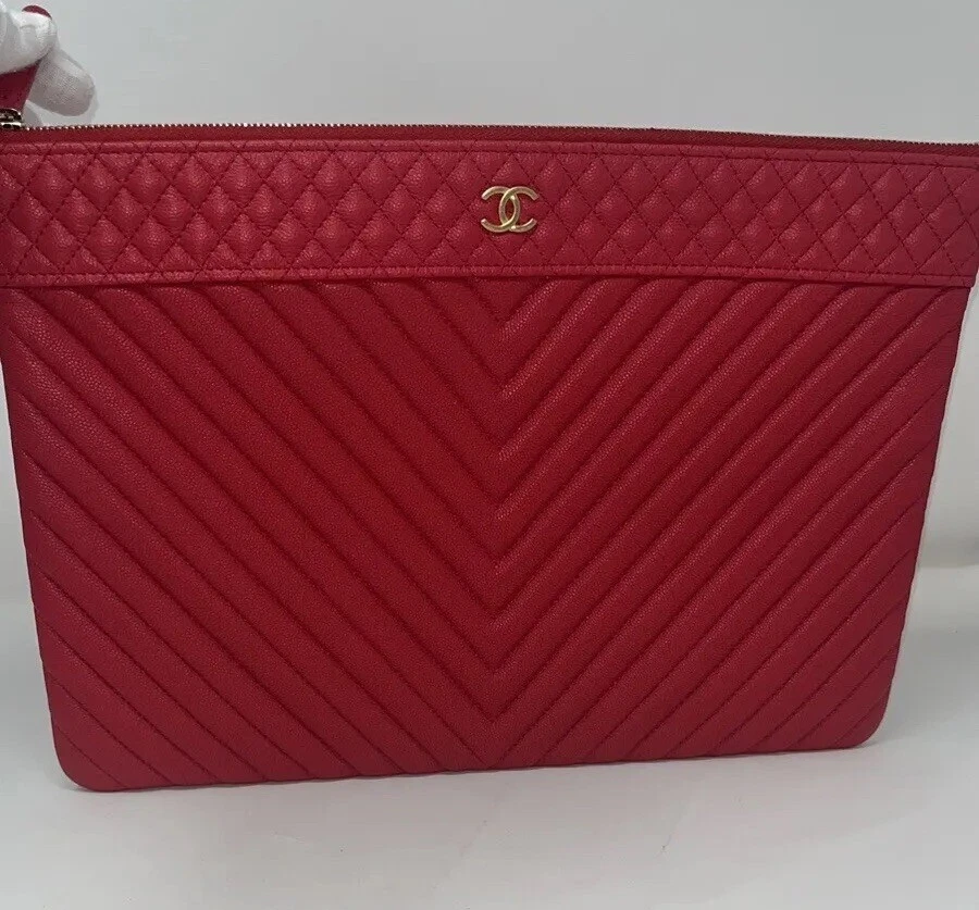 Chanel CC Chevron Grande Caviar O Estuche Rojo Grande Bolso sin asas Bolso de mano Foto 3 de 4