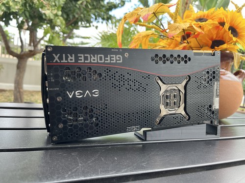 Tarjeta de gráficos EVGA NVIDIA GeForce RTX 3090 FTW3 Ultra 24 GB GDDR6X - Imagen 5 de 12
